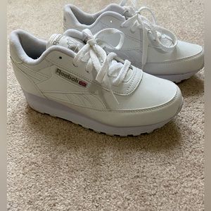 Reebok Sneakers